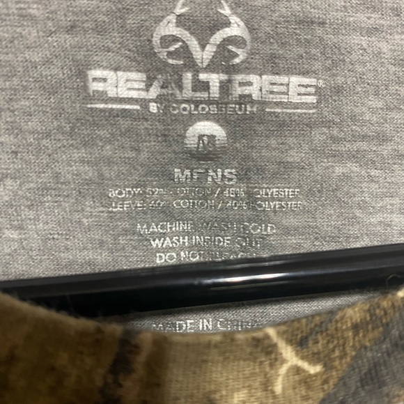 Realtree Gray and Camo Long Sleeve Tee - Picture 3 of 3